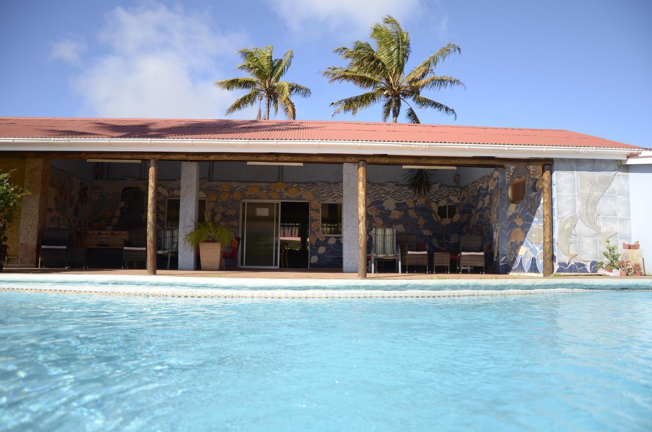 Hotel Manutara Hanga Roa Exterior photo