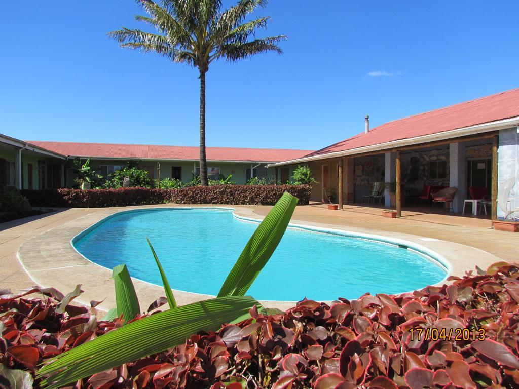 Hotel Manutara Hanga Roa Exterior photo